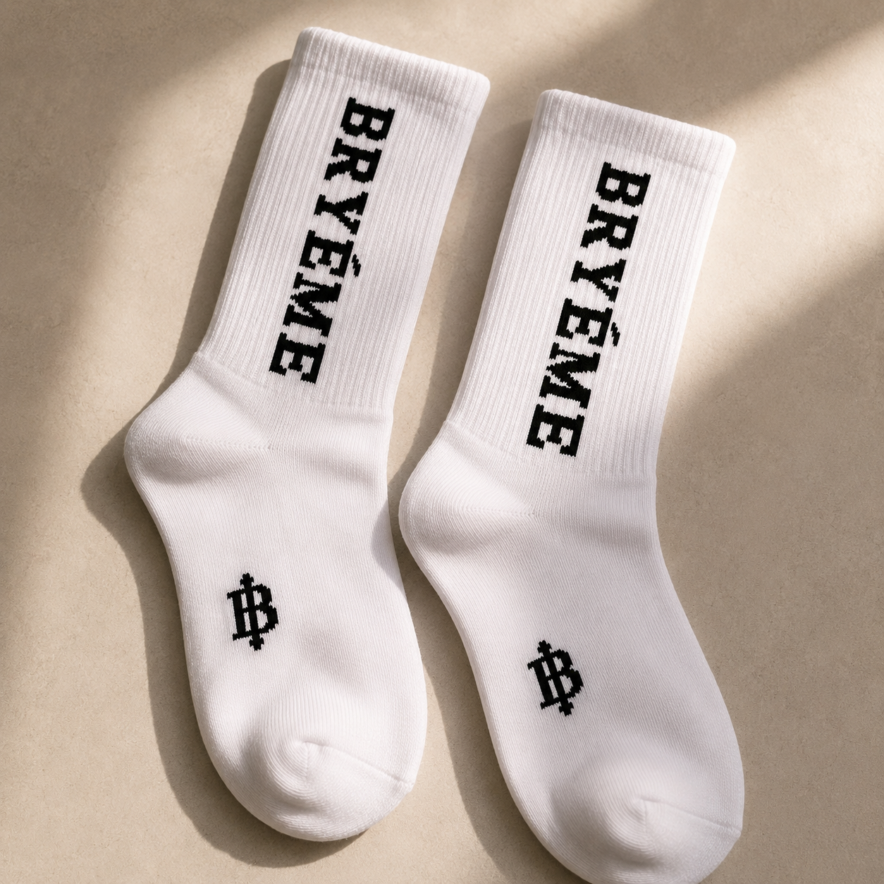 BRYÉME Essential Crew Socks | White